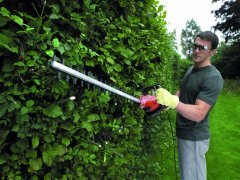 Black+Decker GT7030 700W 70cm Çit Budama Makinası