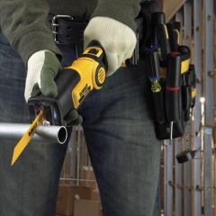Dewalt DCS310S2 XR Li-Ion Kompakt Tilki Kuyruğu Testere 10.8V