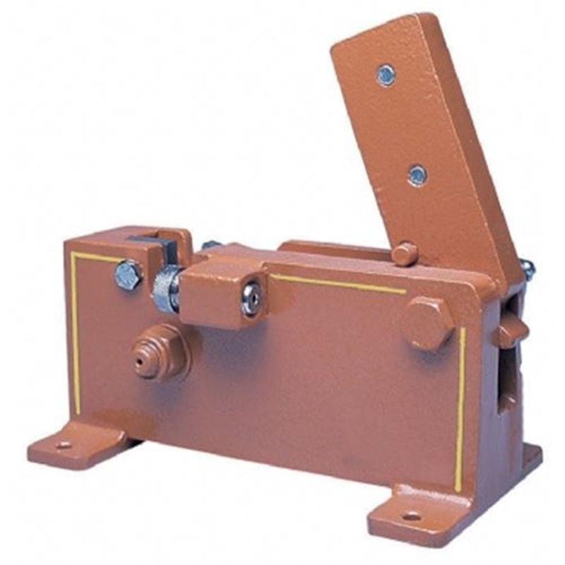 Özel Çelik 50/26 Oturak Tipi Demir Kesme Makası