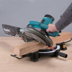 Makita M2300NB Gönye Kesme Testere Tezgahı